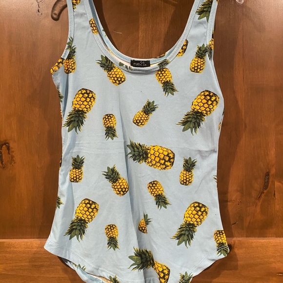 Tank - Picture 2 of 2